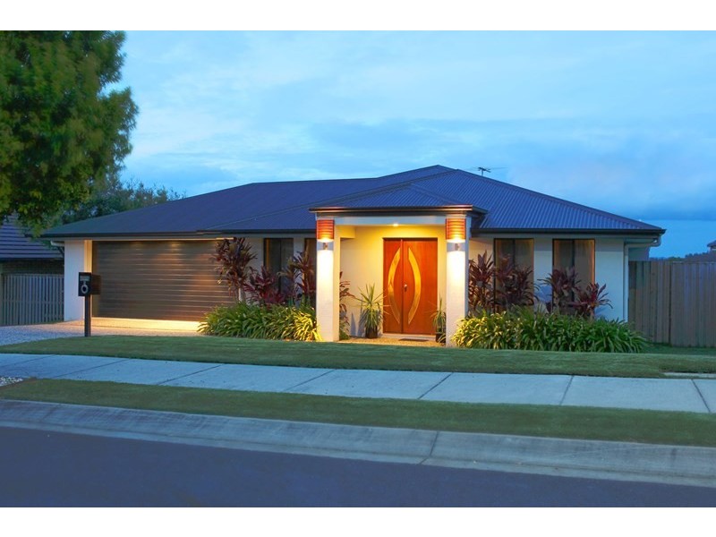 9 Tait Avenue, Redbank Plains QLD 4301