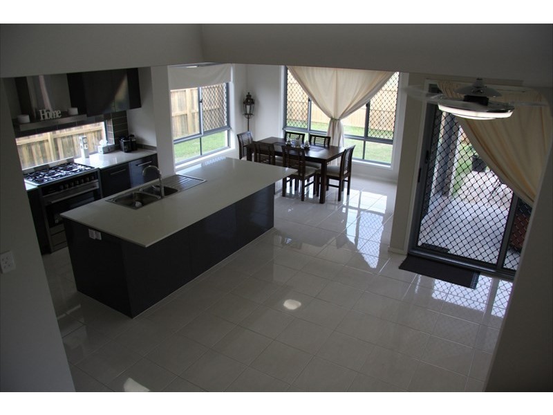 82 Tindle Street, Redbank Plains QLD 4301