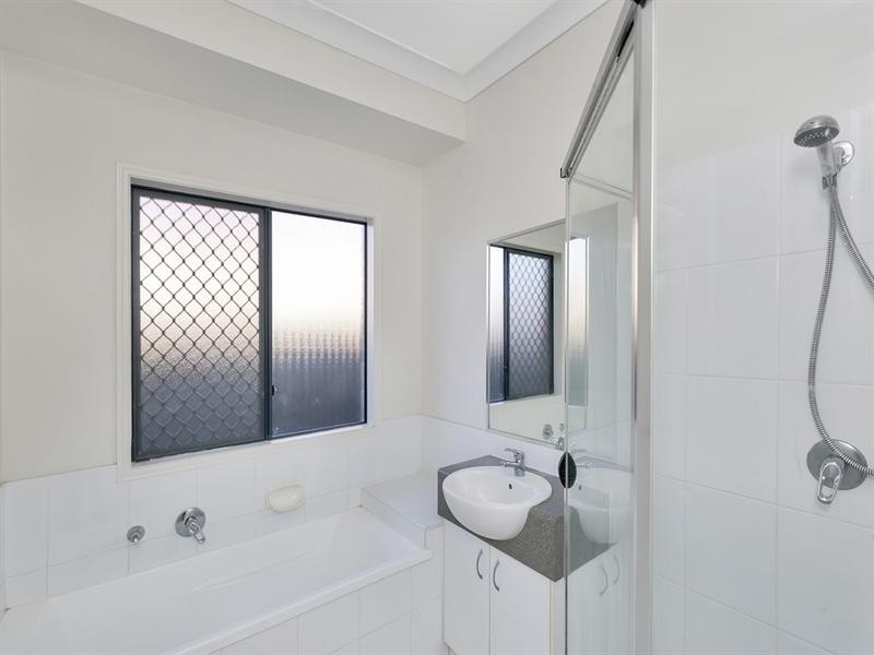 38 Nicholls Drive, Redbank Plains QLD 4301