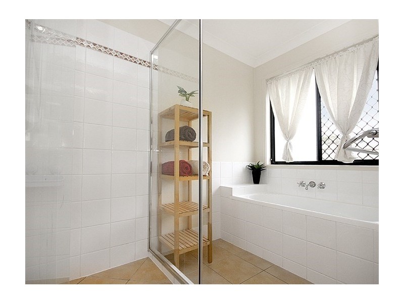 15 Somerwil Crescent, Bellbird Park QLD 4300