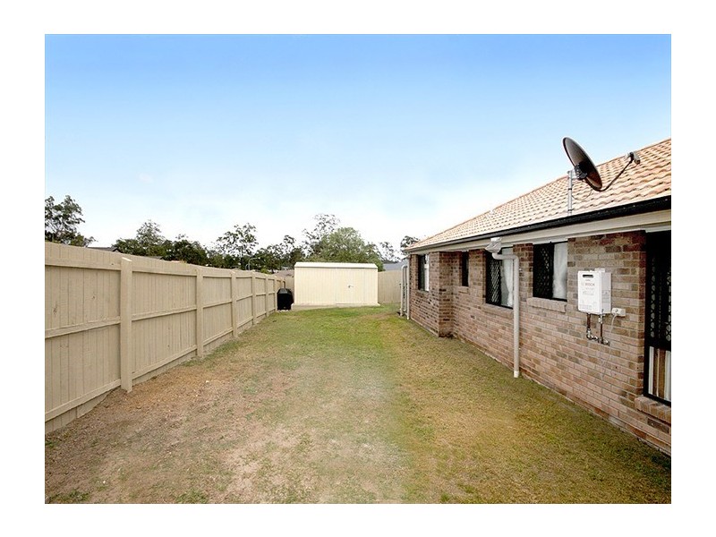 15 Somerwil Crescent, Bellbird Park QLD 4300