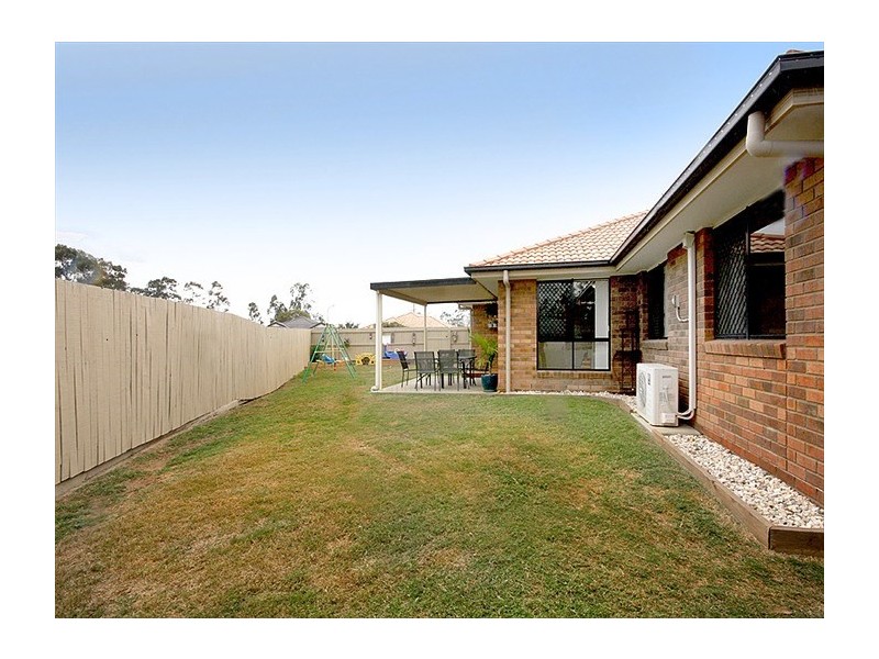 15 Somerwil Crescent, Bellbird Park QLD 4300