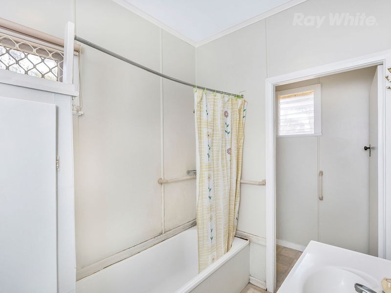 32 Davidson Street, Basin Pocket QLD 4305