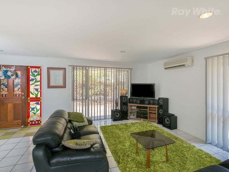 119 Fiona Street, Bellbird Park QLD 4300