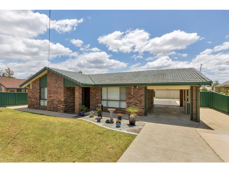 70 Vansittart Road, Regents Park QLD 4118