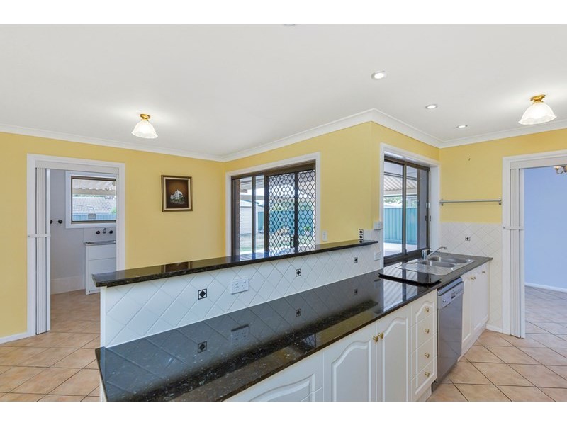 70 Vansittart Road, Regents Park QLD 4118