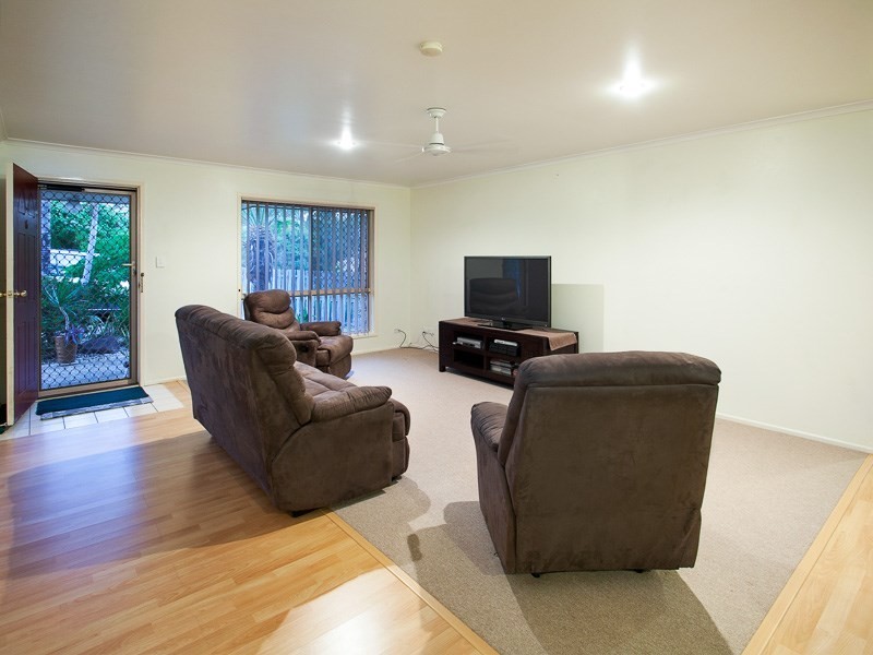 6/3 Rosegum Place, Redbank Plains QLD 4301