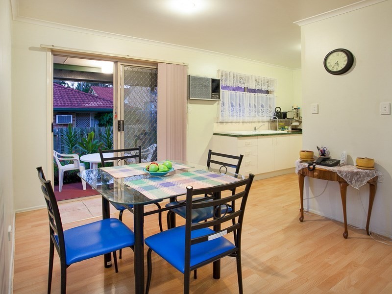 6/3 Rosegum Place, Redbank Plains QLD 4301