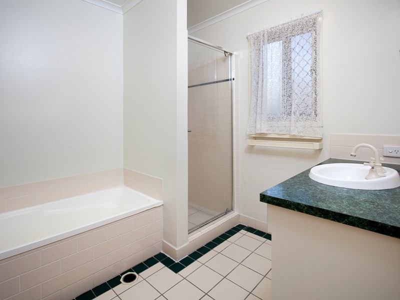 6/3 Rosegum Place, Redbank Plains QLD 4301