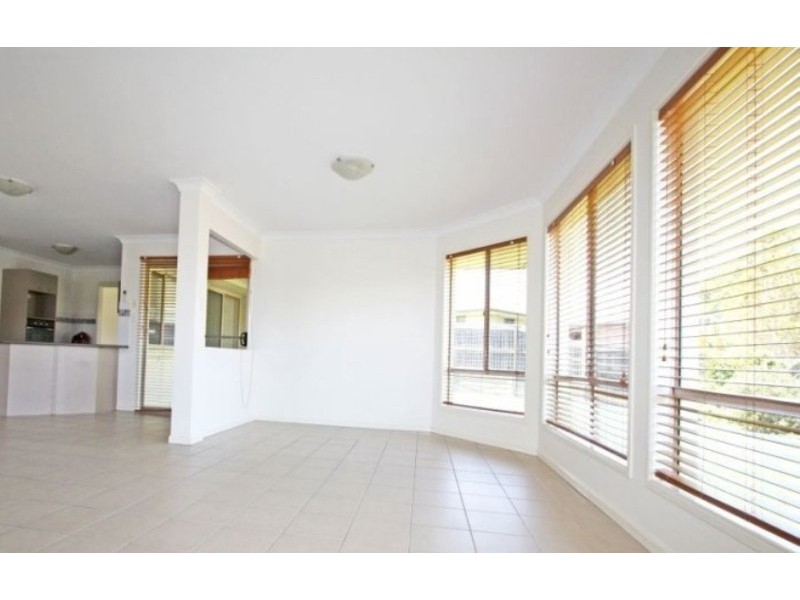 9 Skinner Street, Collingwood Park QLD 4301