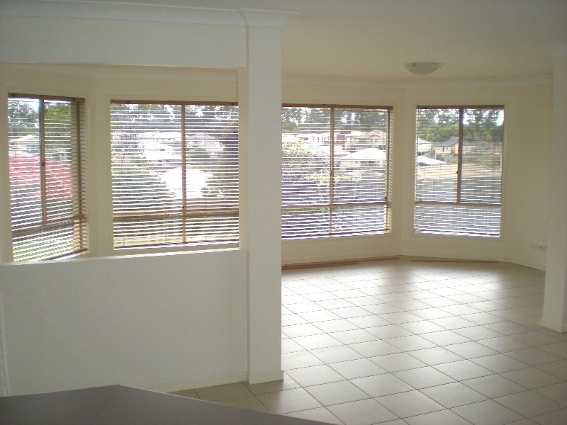 9 Skinner Street, Collingwood Park QLD 4301