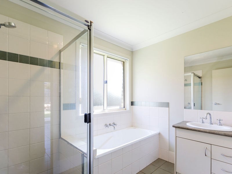 9 Bassili Drive, Collingwood Park QLD 4301