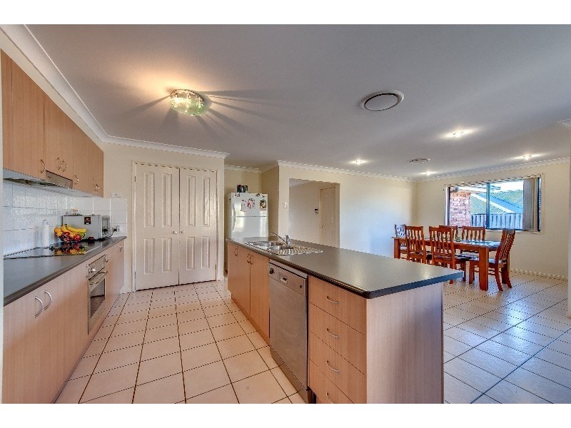 32 Holterman Crescent, Redbank Plains QLD 4301
