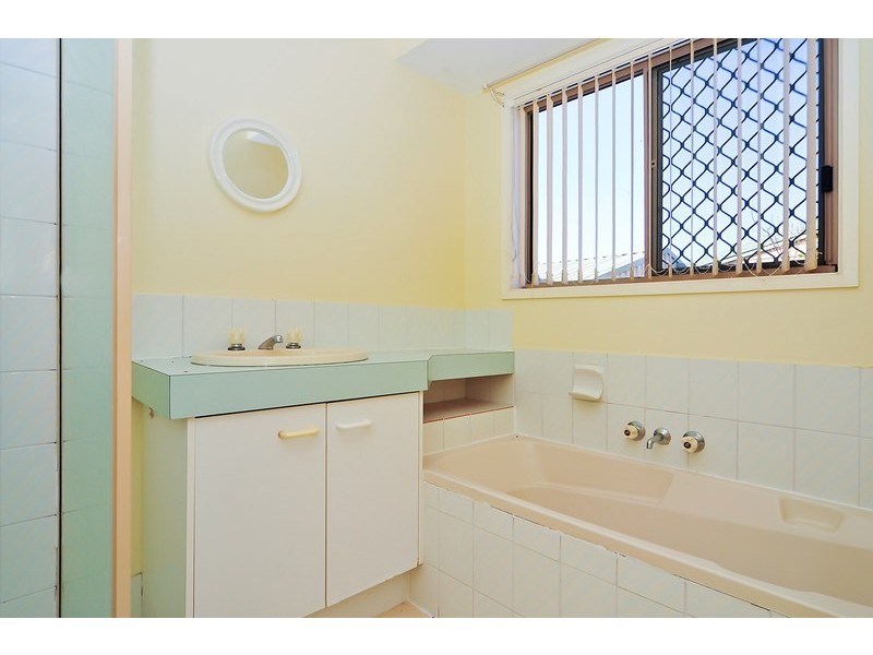 5 Fisher Street, Collingwood Park QLD 4301