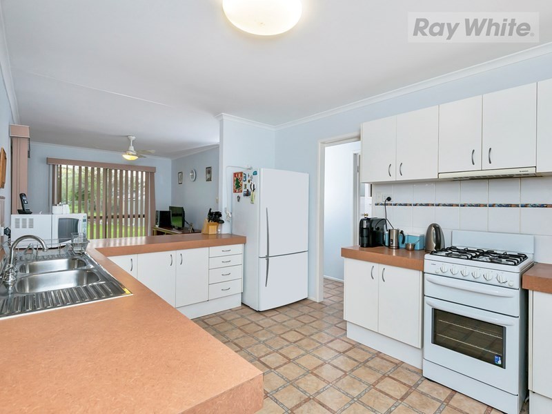 5 Glen Eagle Court, Redbank Plains QLD 4301