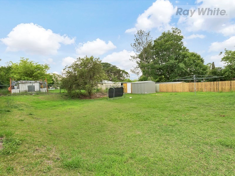5 Glen Eagle Court, Redbank Plains QLD 4301