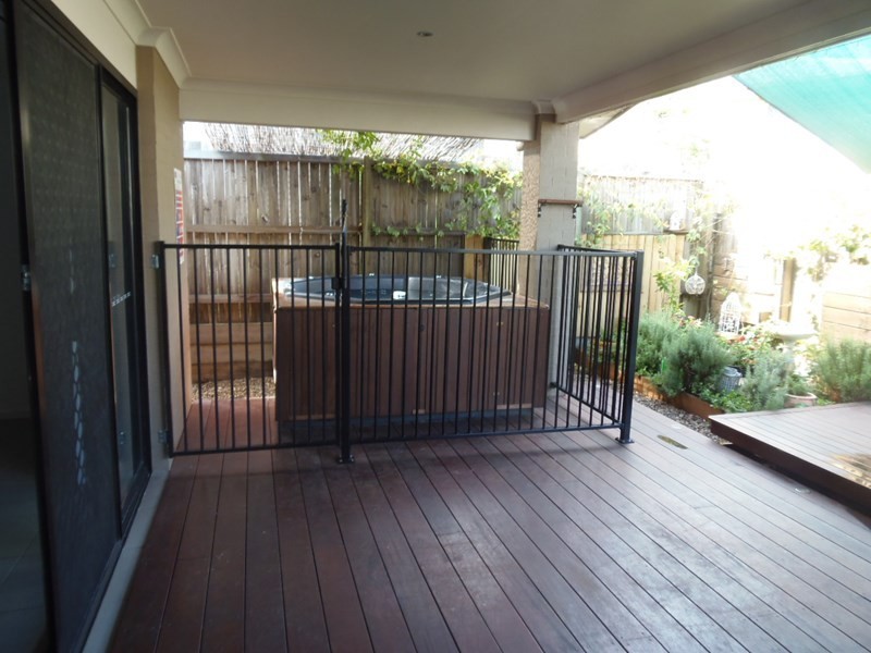 6 Tenzing Place, Springfield Lakes QLD 4300