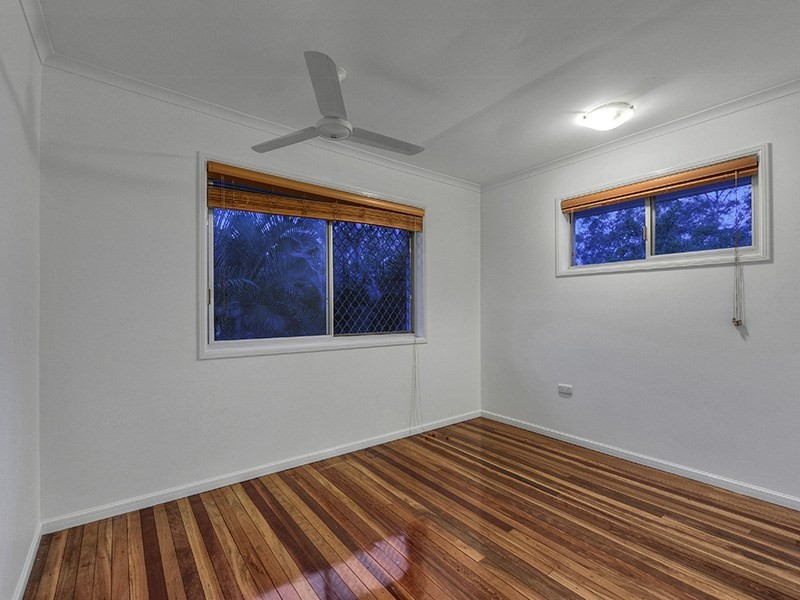 34 Fiona Street, Bellbird Park QLD 4300