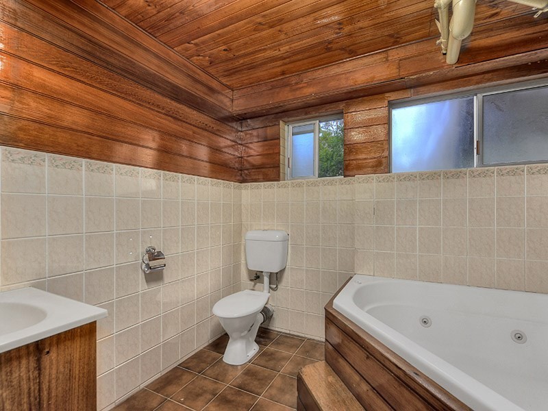 34 Fiona Street, Bellbird Park QLD 4300