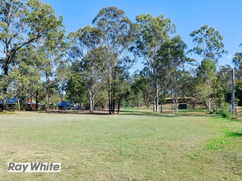 220 Jones Road, Bellbird Park QLD 4300
