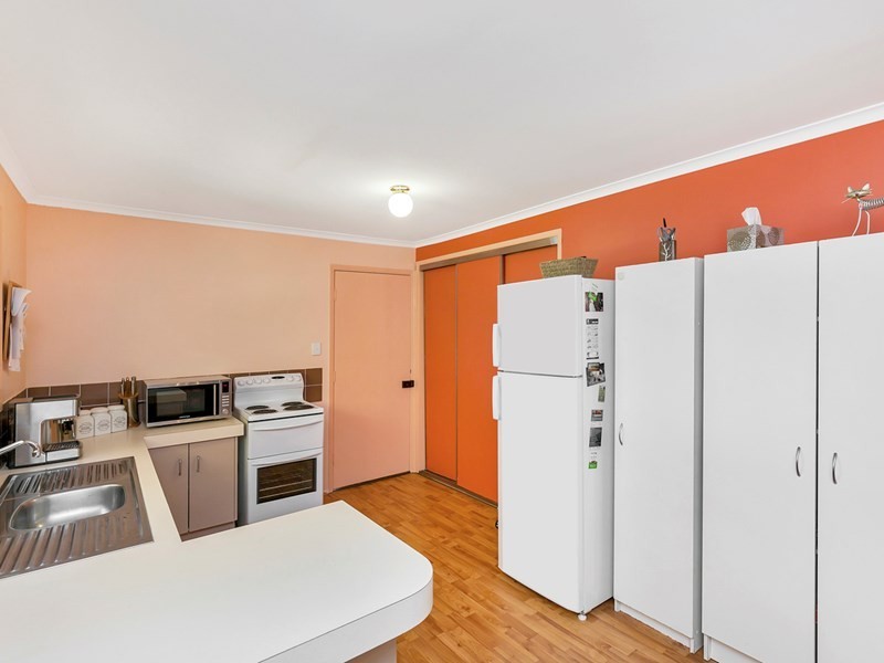 11 Tamatea Drive, Bellbird Park QLD 4300