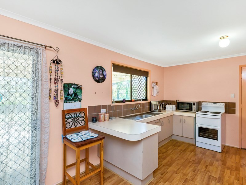 11 Tamatea Drive, Bellbird Park QLD 4300