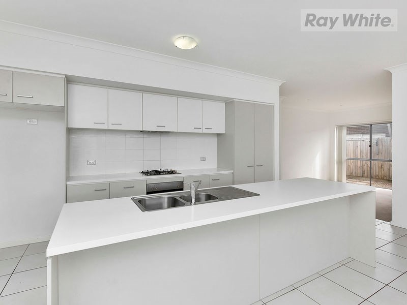 11 Francisca Drive, Augustine Heights QLD 4300