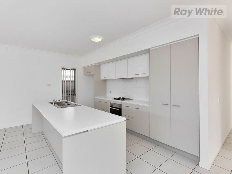 11 Francisca Drive, Augustine Heights QLD 4300