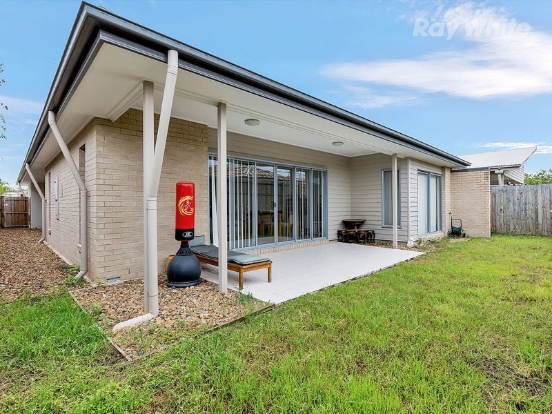 11 Francisca Drive, Augustine Heights QLD 4300