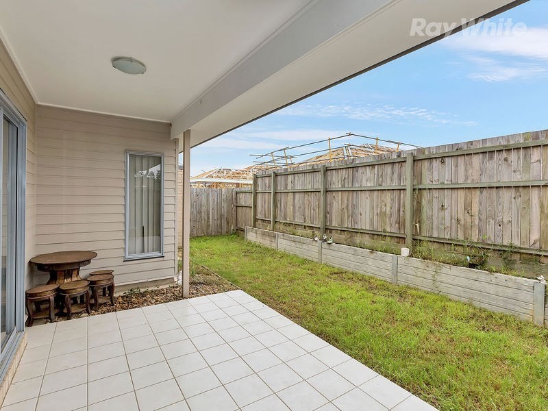 11 Francisca Drive, Augustine Heights QLD 4300