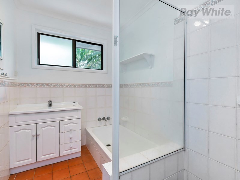 4 Iris Street, Gailes QLD 4300