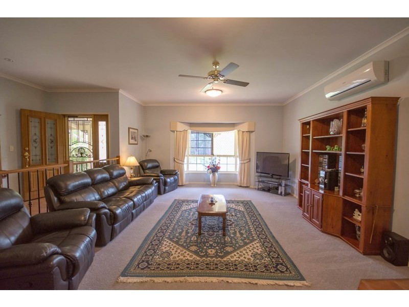 11 Katherine Court, Karalee QLD 4306