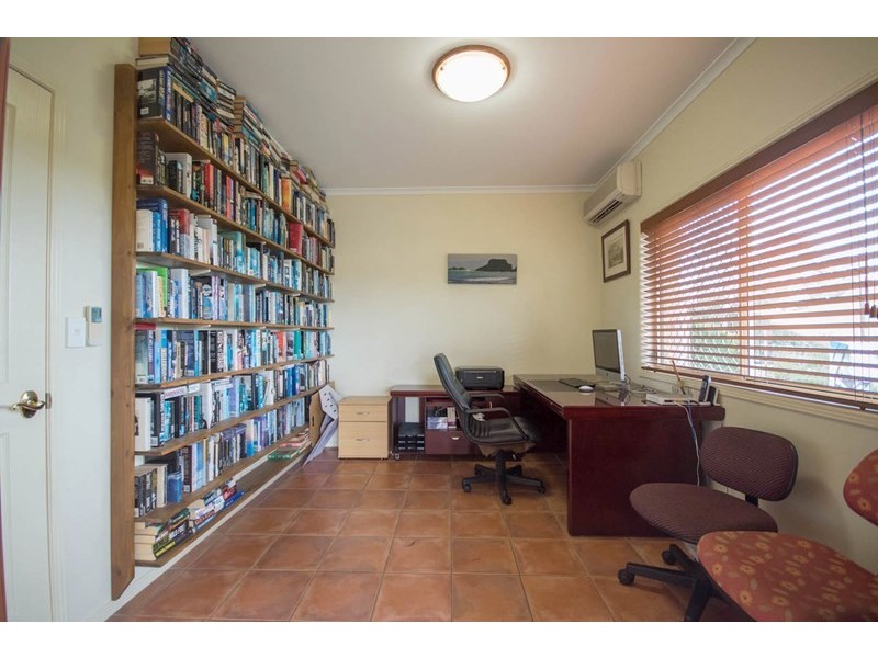 11 Katherine Court, Karalee QLD 4306