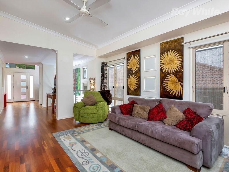 9 Heathwood Place, Collingwood Park QLD 4301