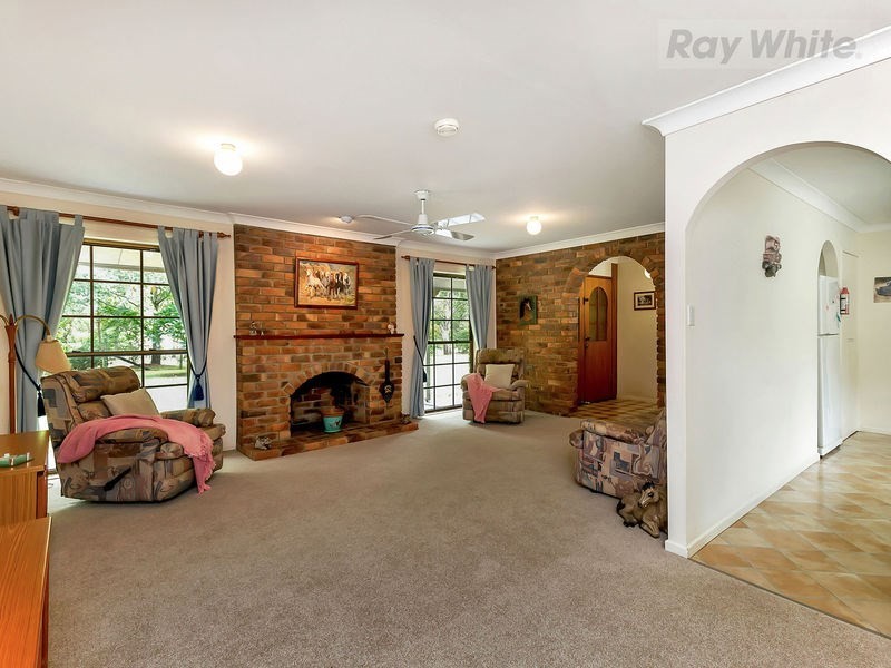 11 Henderson Street, Redbank QLD 4301