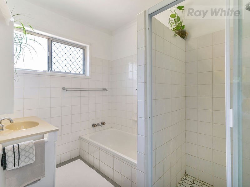 34 Elizabeth Crescent, Goodna QLD 4300