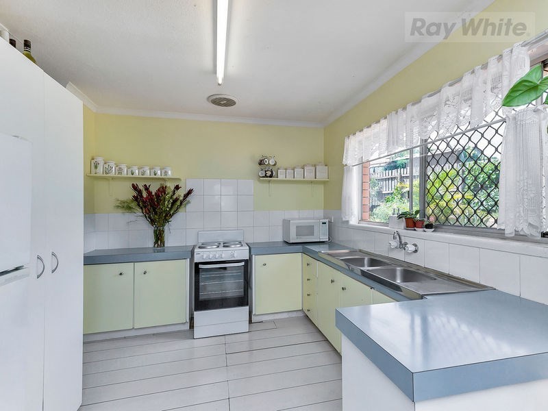 34 Elizabeth Crescent, Goodna QLD 4300
