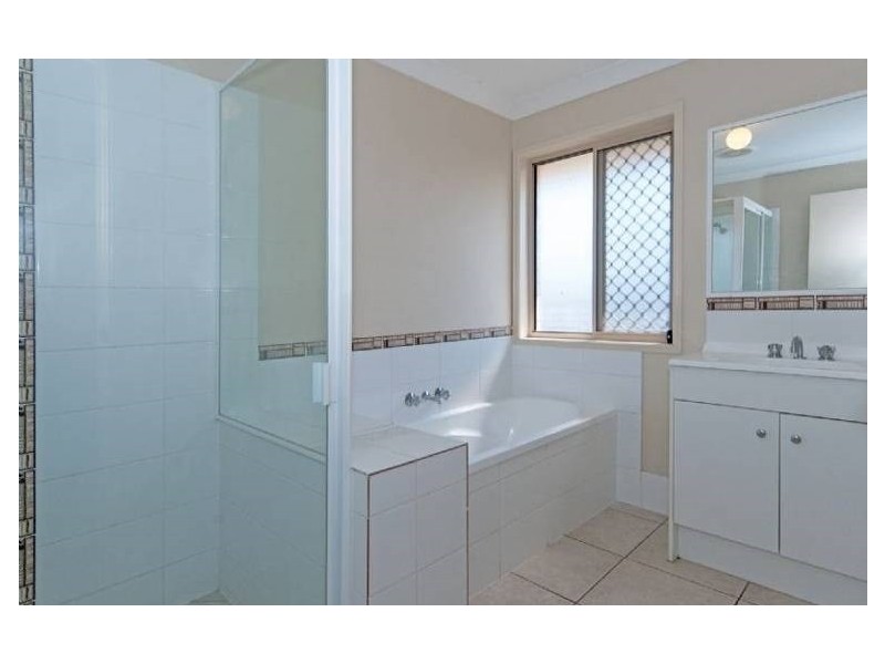 9 Demmers Court, Goodna QLD 4300