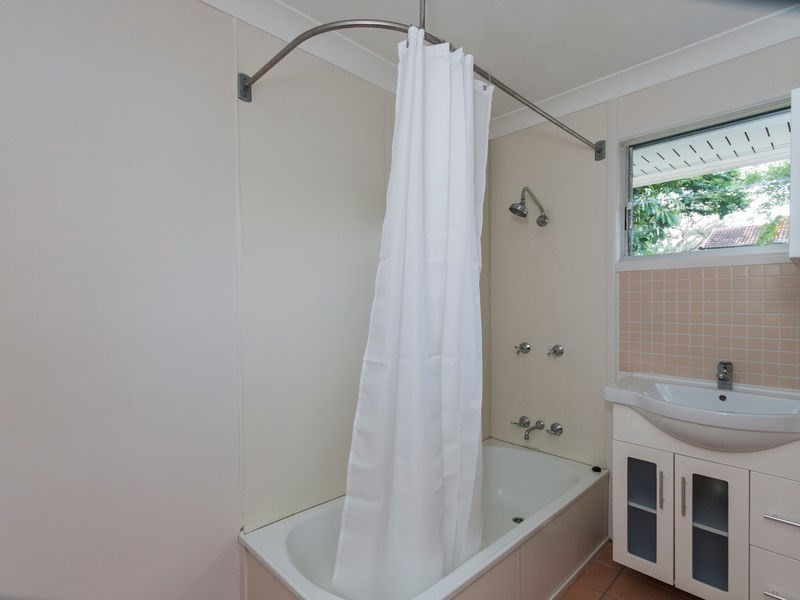 16 Coutts Street, Goodna QLD 4300