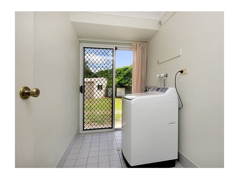 8 Petrie Close, Redbank Plains QLD 4301