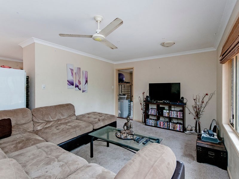 11 Azure Street, Goodna QLD 4300