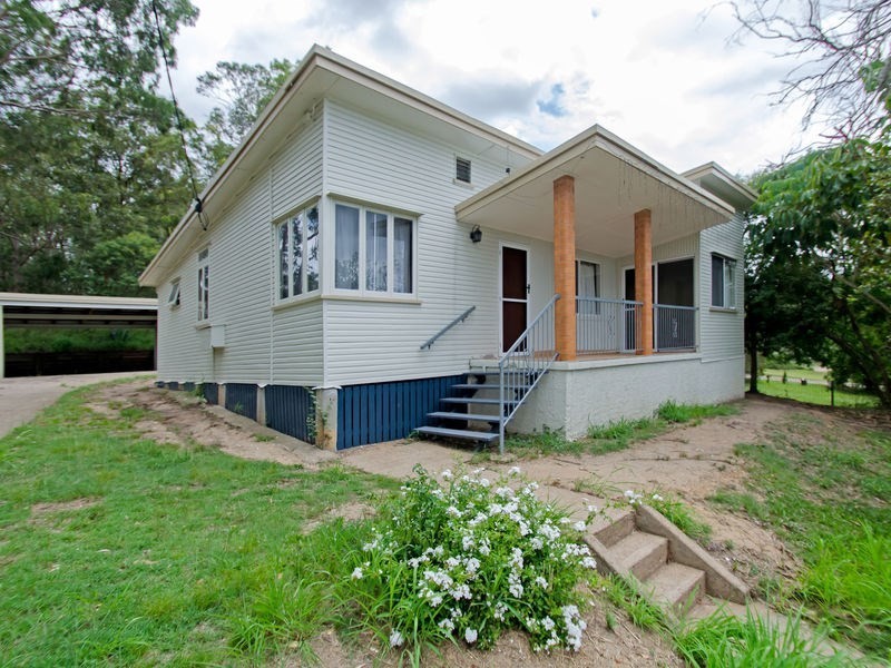 17 Ipswich Street, Riverview QLD 4303