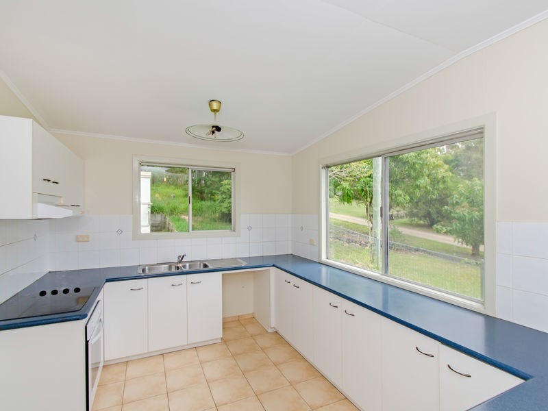 17 Ipswich Street, Riverview QLD 4303