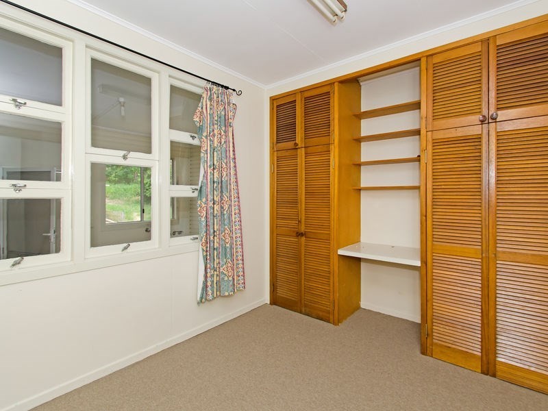 17 Ipswich Street, Riverview QLD 4303