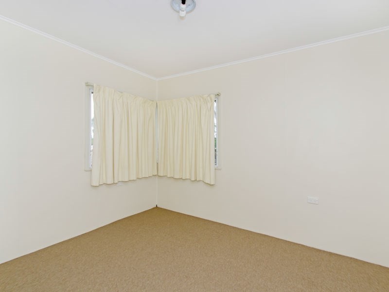 17 Ipswich Street, Riverview QLD 4303