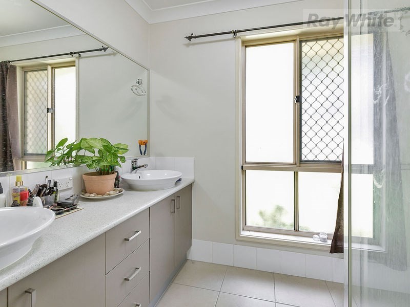 4 Agnes Place, Redbank Plains QLD 4301