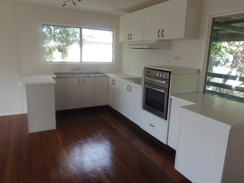6 Toni Court, Redbank Plains QLD 4301
