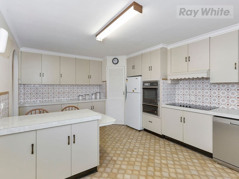 9 Heysen Court, Collingwood Park QLD 4301