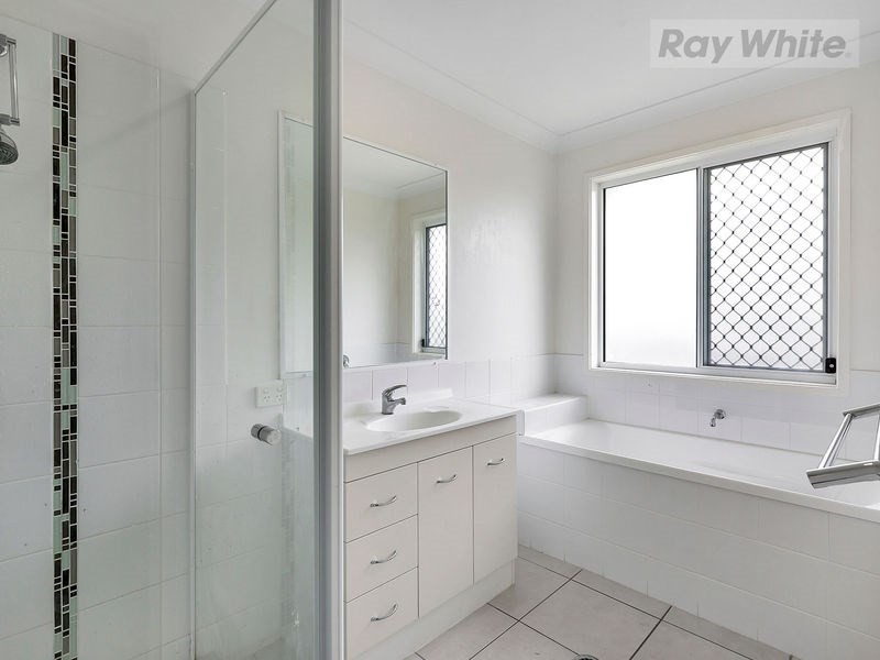 54 Gordon Drive, Bellbird Park QLD 4300