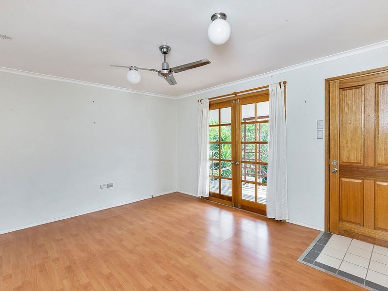 8 Carol Street, Redbank Plains QLD 4301